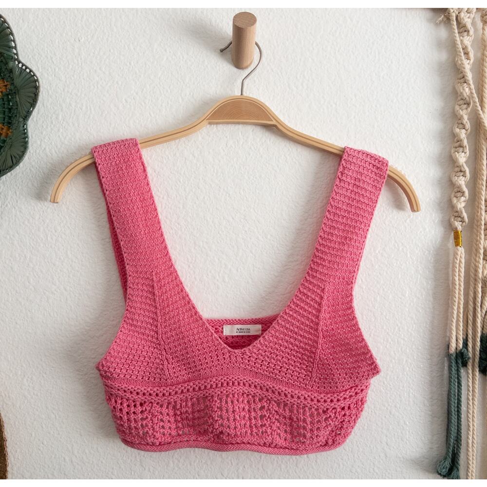Active USA Crochet Barbie Core Pink Cropped Tank Top Size Medium
